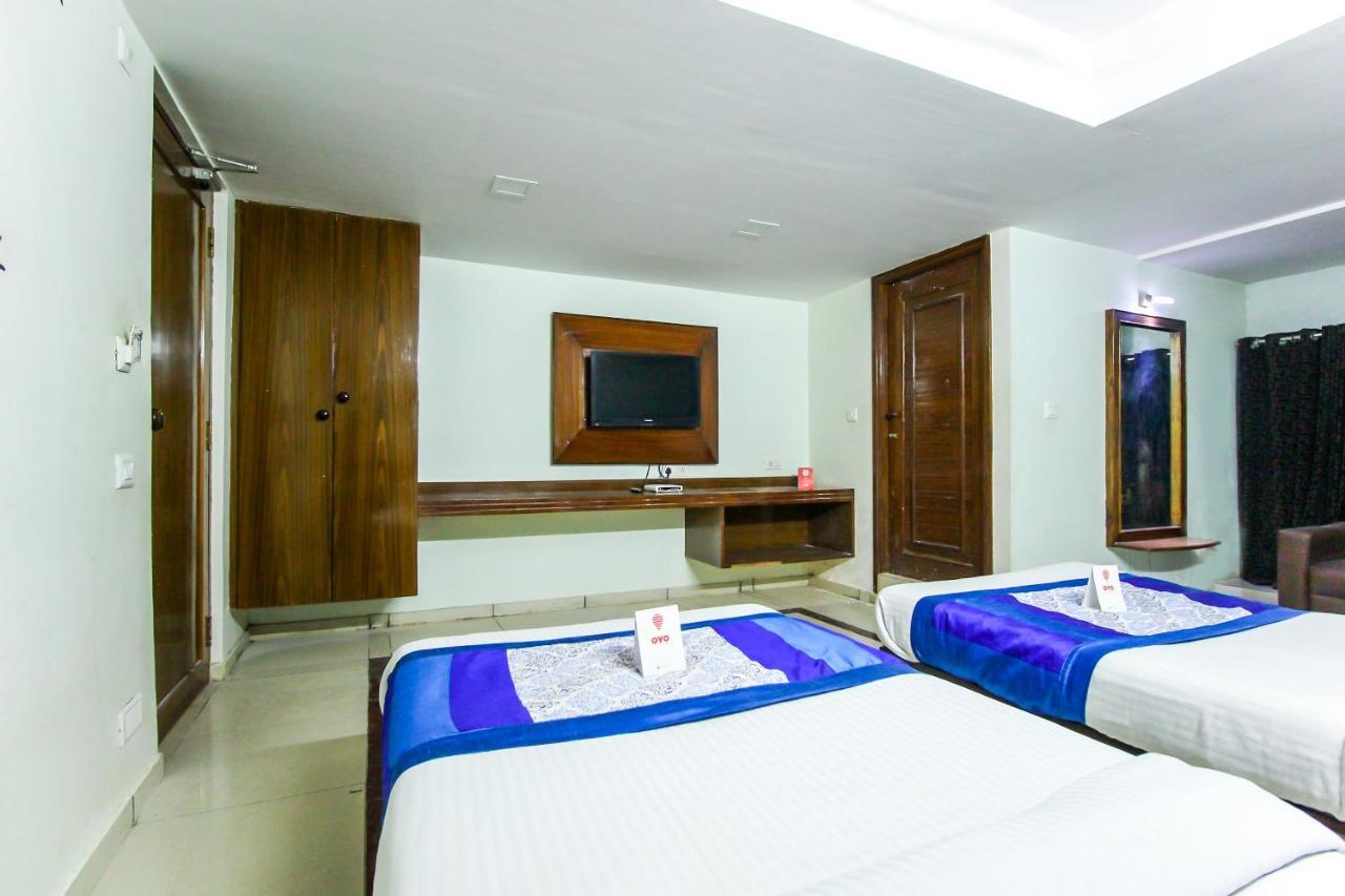 Hotel Seven Ahmedabad Eksteriør bilde