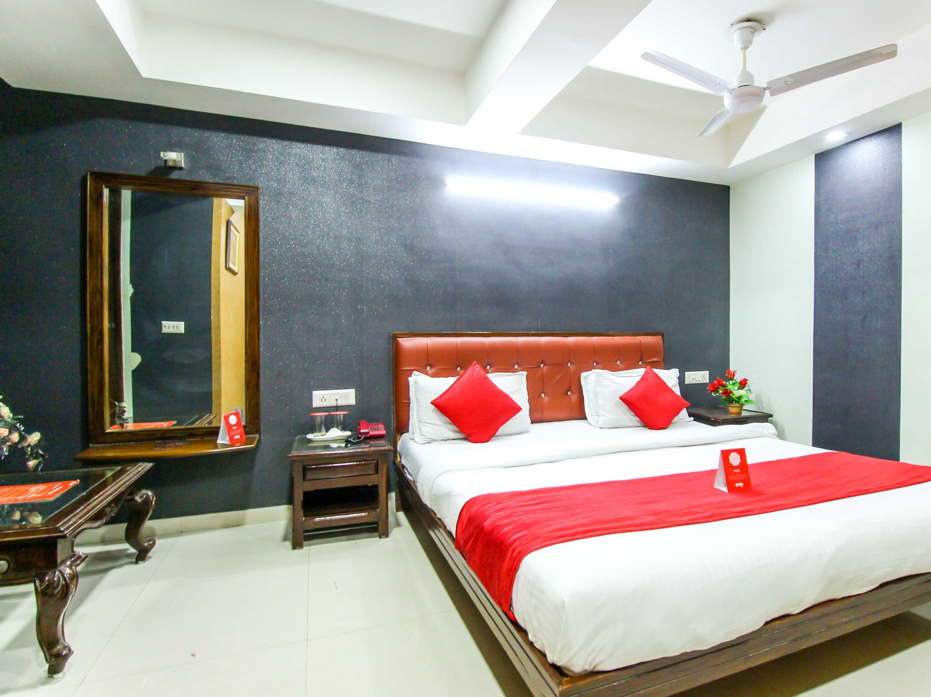 Hotel Seven Ahmedabad Eksteriør bilde