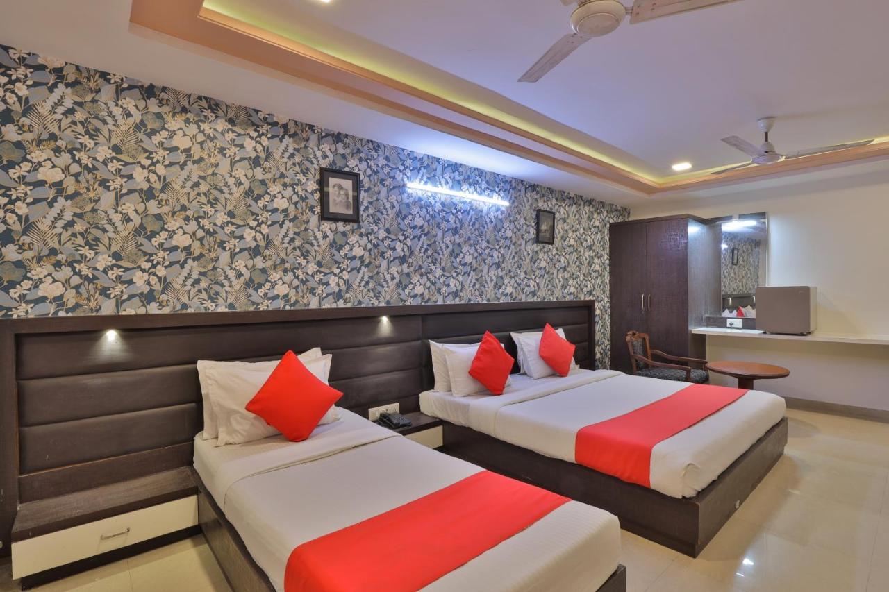 Hotel Seven Ahmedabad Eksteriør bilde